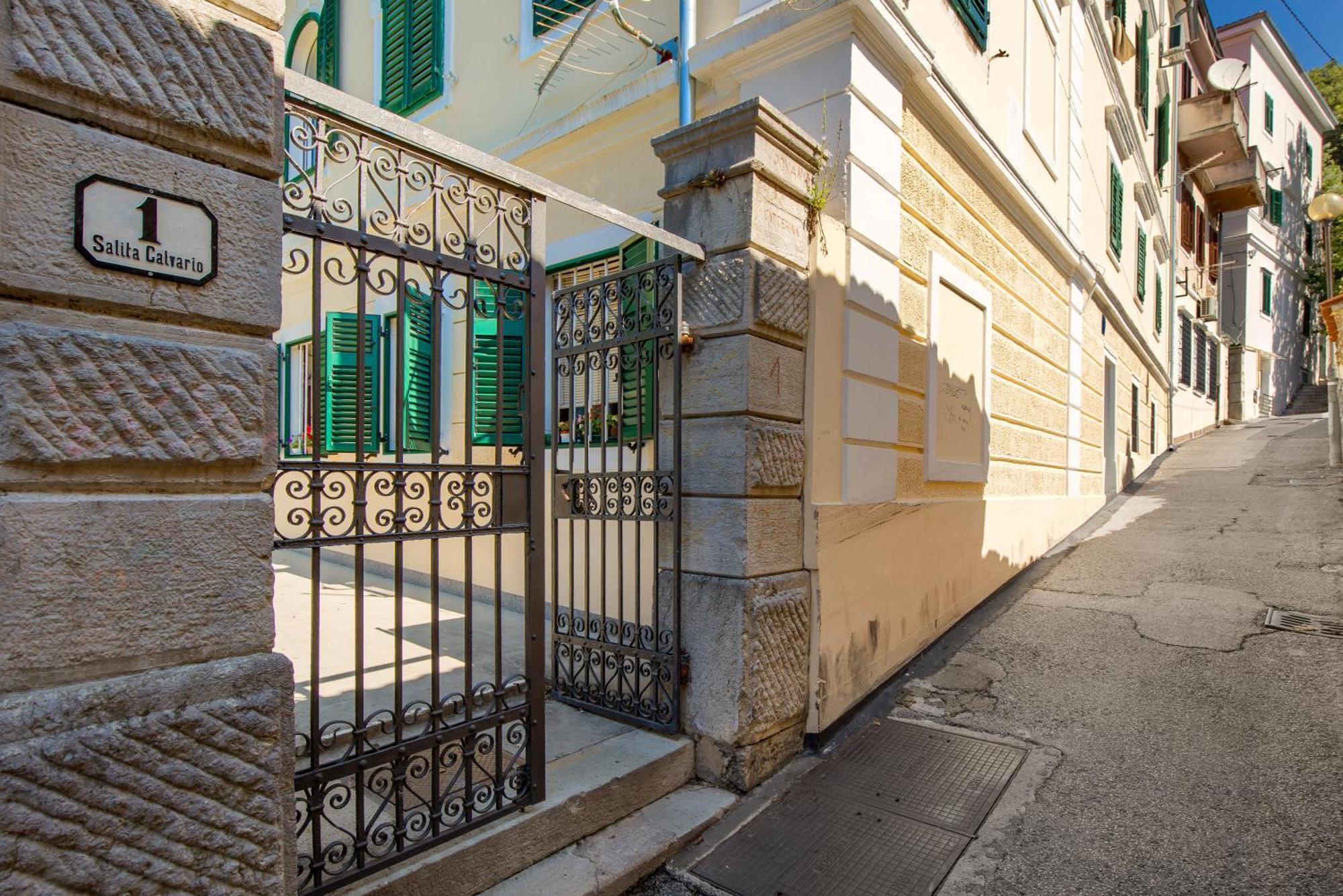 Apartment Salita Calvario Rijeka Ngoại thất bức ảnh